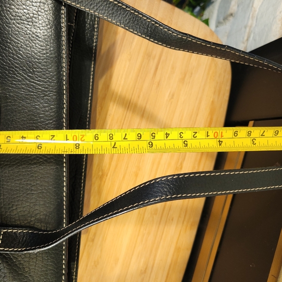 Oscar de la Renta Tassel Front Leather Bag - Picture 14 of 14